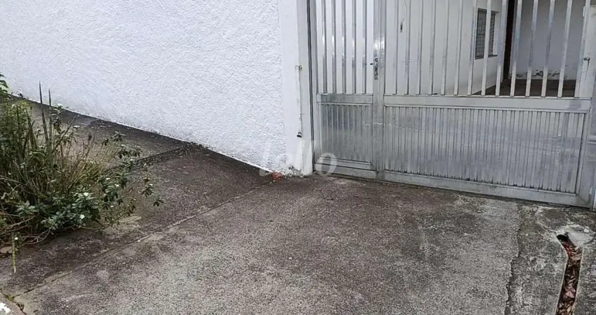 Casa com 2 quartos para alugar na Avenida Nhandu, --, Planalto Paulista, São Paulo