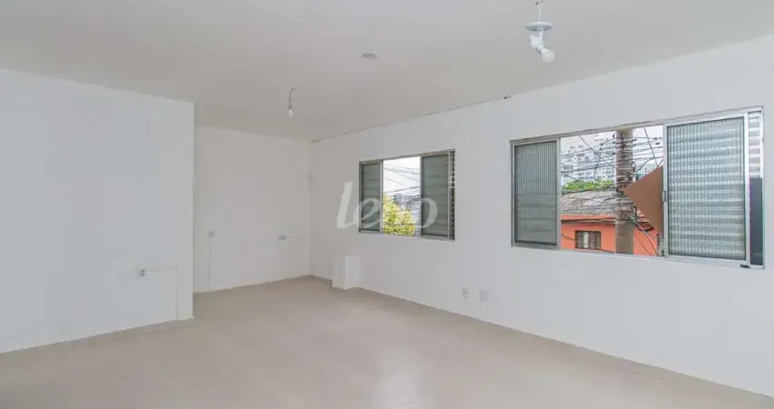 Sala comercial com 1 sala para alugar na Rua Labatut, --, Ipiranga, São Paulo