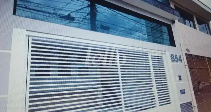 Casa comercial com 2 salas para alugar na Rua Lutécia, --, Vila Carrão, São Paulo