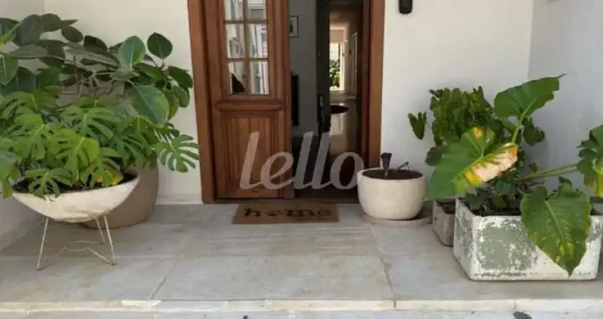 Casa com 2 quartos para alugar na Rua Laerte Assunção, --, Jardim Paulistano, São Paulo