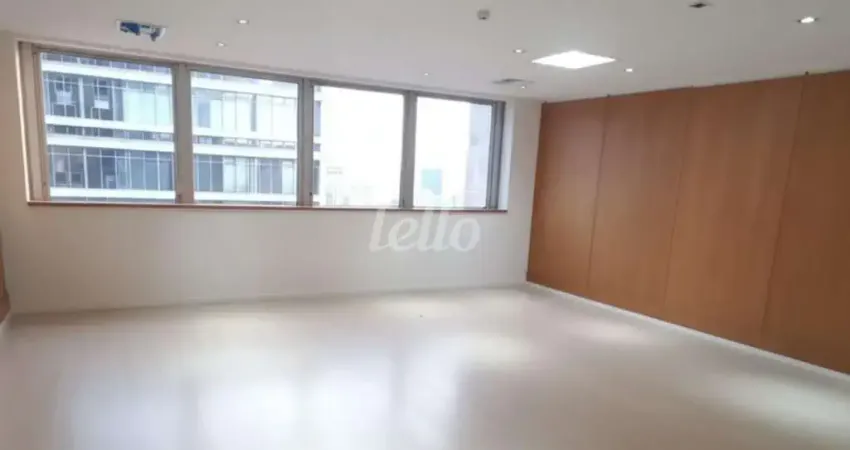 Sala comercial com 2 salas para alugar na Rua Líbero Badaró, --, Centro, São Paulo
