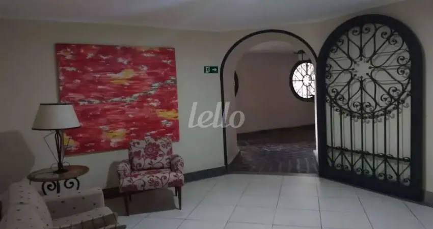 Apartamento com 3 quartos para alugar na Av. Graúna, --, Vila Uberabinha, São Paulo