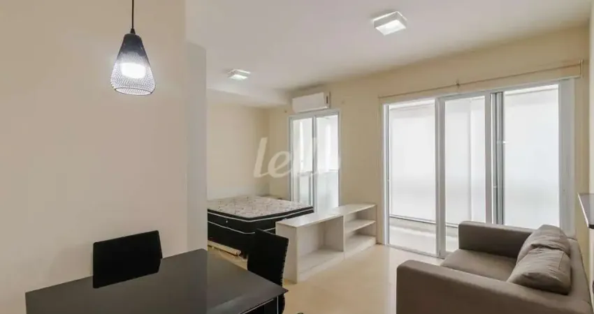 Apartamento para alugar na Rua Maria Otília, --, Vila Regente Feijó, São Paulo