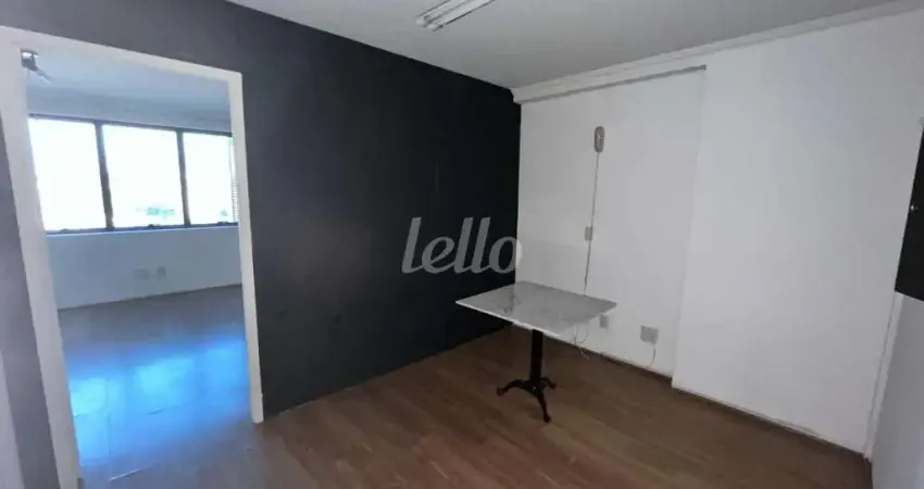 Sala comercial com 1 sala para alugar na Rua Domingos Rodrigues, --, Lapa, São Paulo