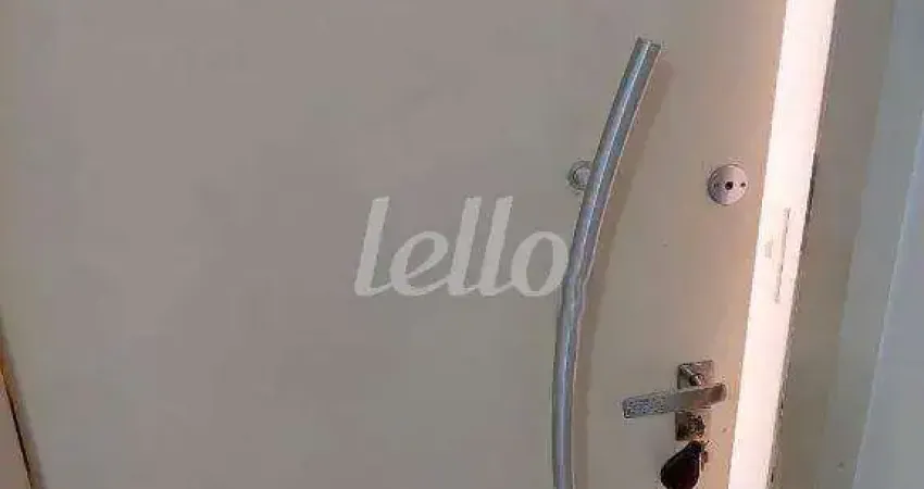 Apartamento com 2 quartos para alugar na Rua Almirante Barroso, --, Brás, São Paulo