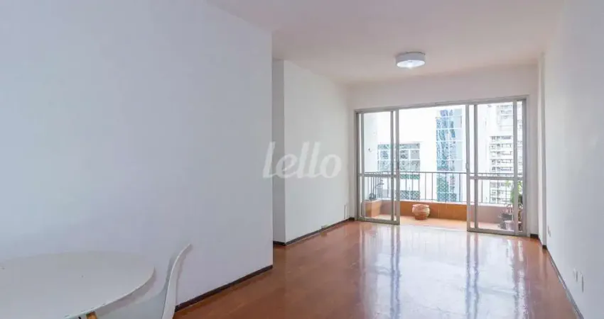 Apartamento com 3 quartos para alugar na Rua Cônego Eugênio Leite, --, Pinheiros, São Paulo