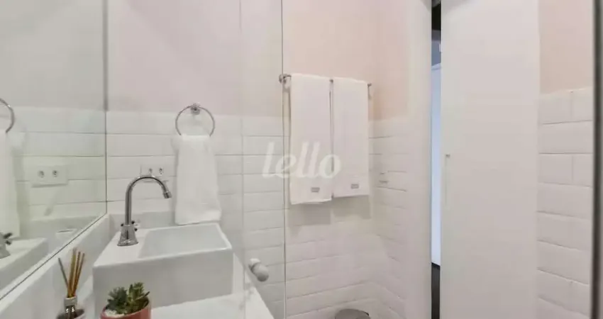 Kitnet / Stúdio para alugar na Avenida Ipiranga, --, República, São Paulo