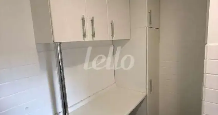 Sala comercial com 4 salas para alugar na Rua Doutor Albuquerque Lins, --, Santa Cecília, São Paulo