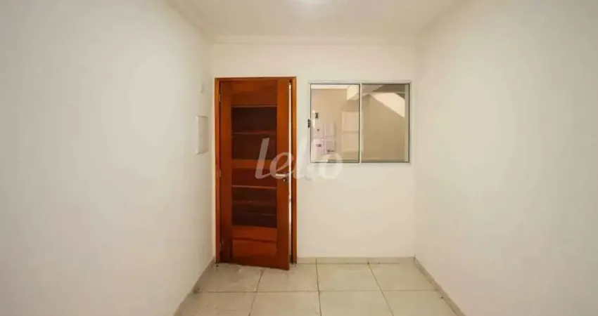 Apartamento com 2 quartos para alugar na Rua São Bernardo, --, Cidade Mãe do Céu, São Paulo