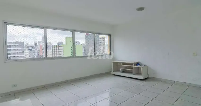Apartamento com 3 quartos para alugar na Rua Teodoro Sampaio, --, Pinheiros, São Paulo