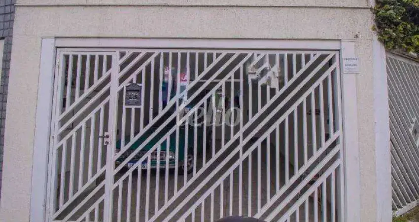 Casa com 3 quartos para alugar na Rua Antúrios, --, Jardim Têxtil, São Paulo