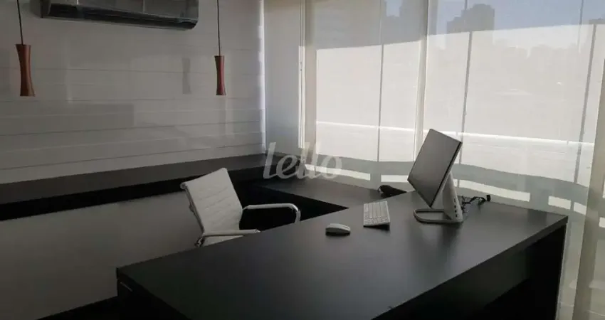 Sala comercial com 3 salas para alugar na Rua Doutor César, --, Santana, São Paulo