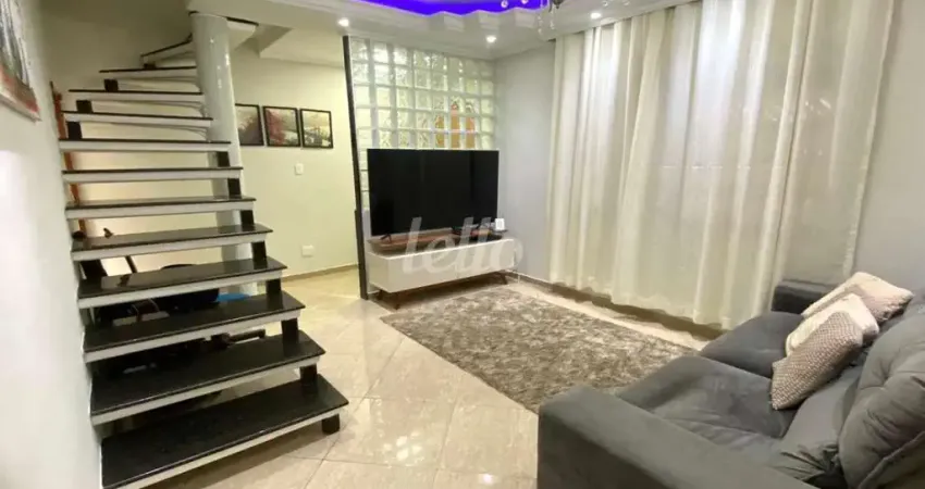 Casa com 3 quartos para alugar na Rua Lourdes, --, Penha, São Paulo