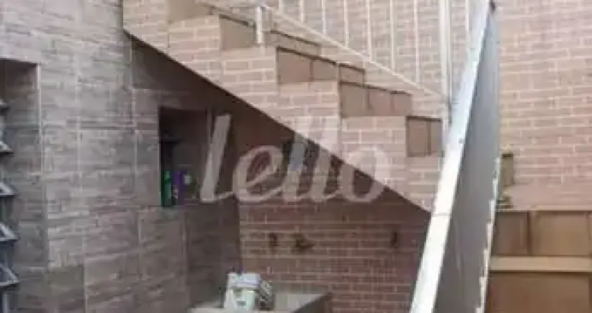 Casa com 3 quartos para alugar na Rua Marius, --, Vila Celeste, São Paulo