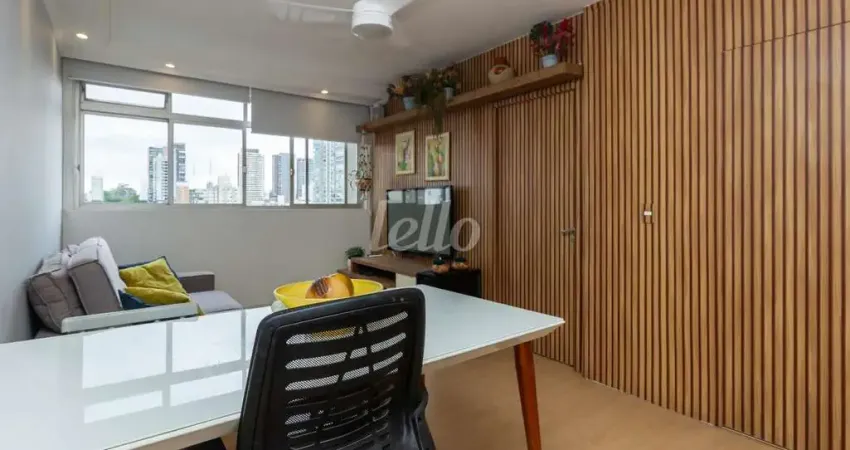 Apartamento com 3 quartos para alugar na Rua Lisboa, --, Cerqueira César, São Paulo