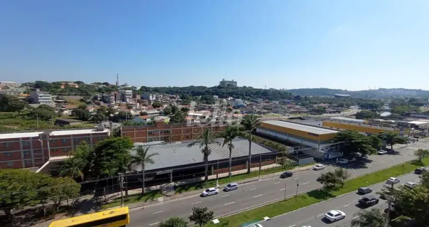 Apartamento com 3 quartos para alugar na Avenida Prefeito Luís Latorre, --, Vila das Hortências, Jundiaí