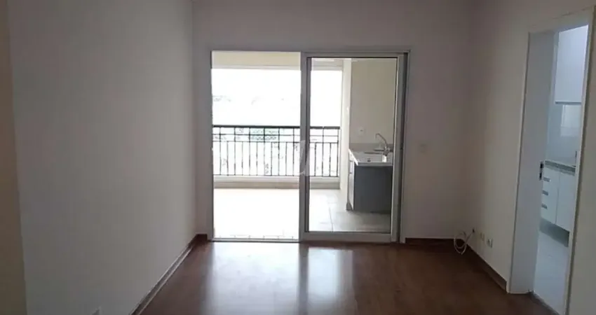 Apartamento com 3 quartos para alugar na Rua Catão, --, Vila Romana, São Paulo