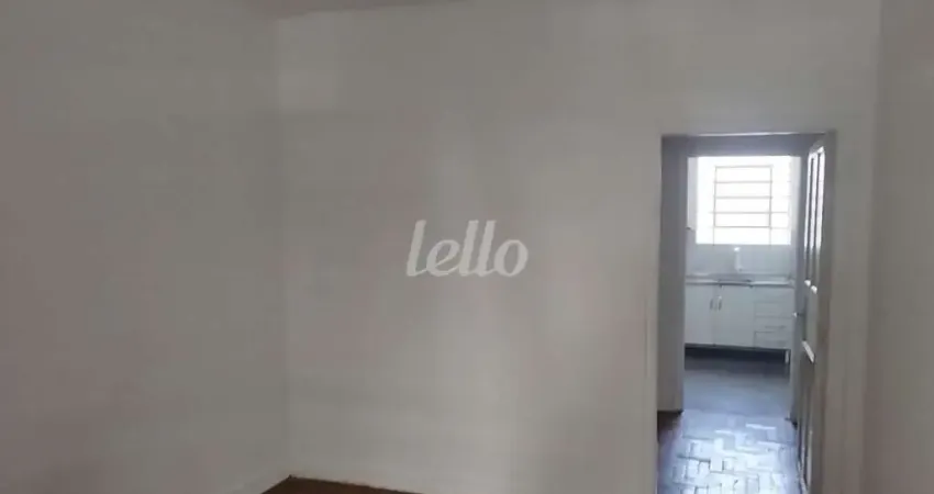 Casa com 2 quartos para alugar na Rua Serra de Bragança, --, Vila Gomes Cardim, São Paulo