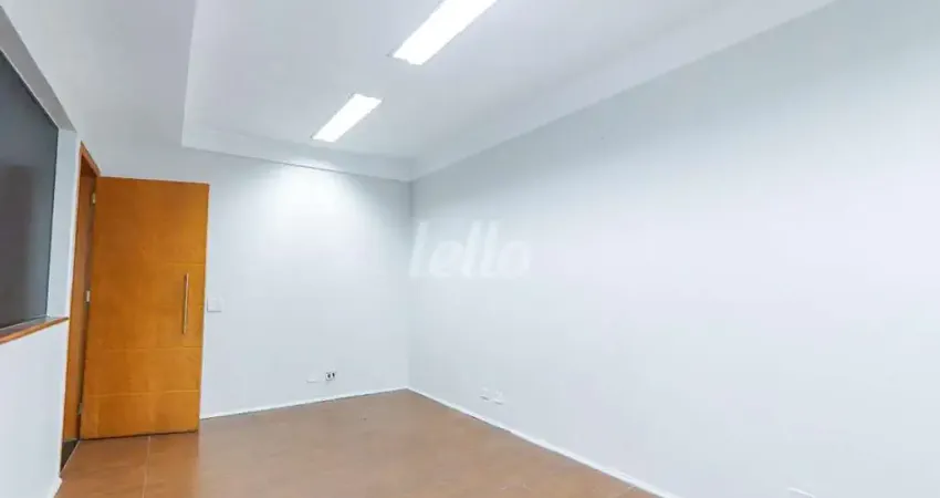 Casa comercial com 10 salas para alugar na Rua Antônio Camardo, --, Vila Gomes Cardim, São Paulo
