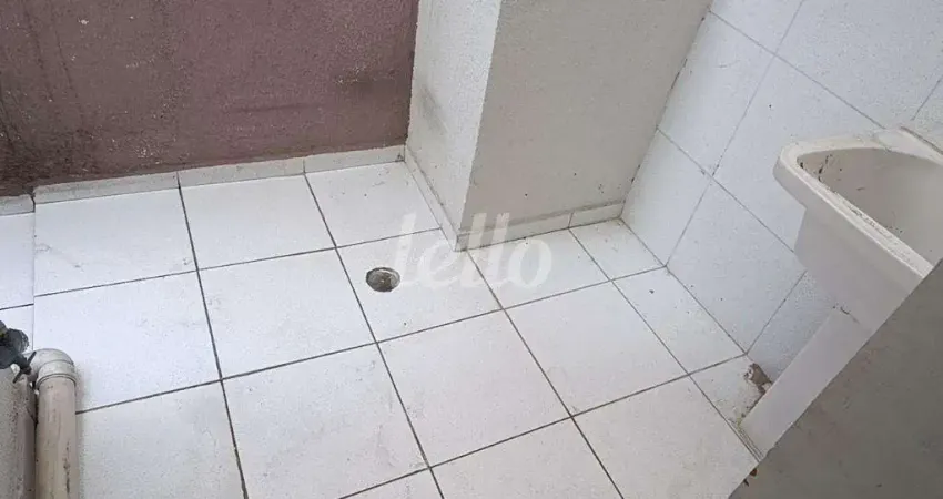 Casa com 2 quartos para alugar na Rua Camé, --, Mooca, São Paulo
