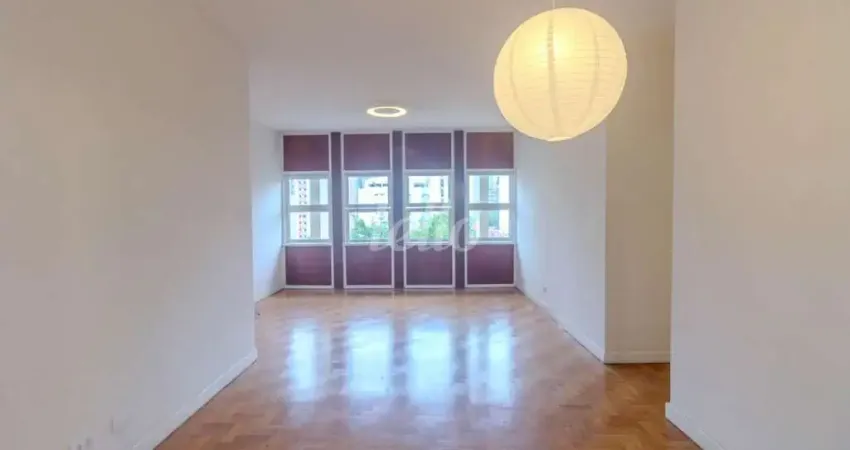 Apartamento com 3 quartos para alugar na Rua Doutor José de Queirós Aranha, --, Vila Mariana, São Paulo