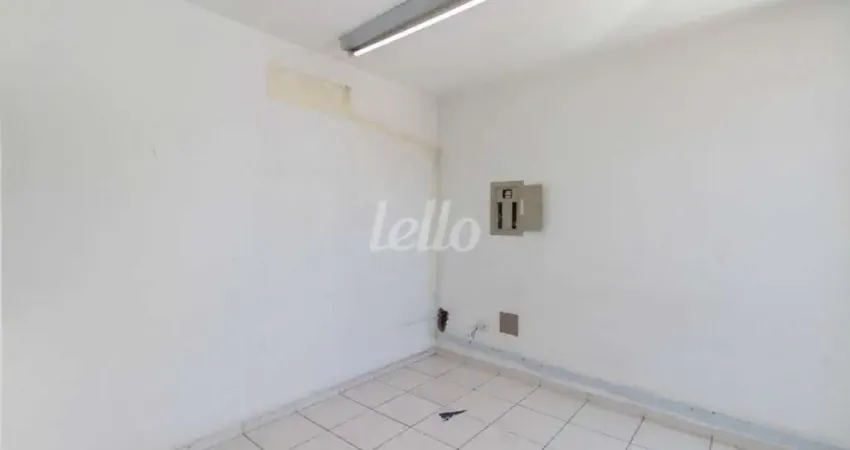 Ponto comercial com 9 salas para alugar na Alameda Vieira de Carvalho, --, Santa Teresinha, Santo André