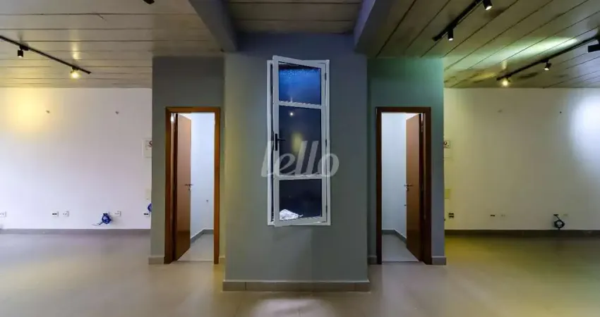 Prédio com 6 salas para alugar na Rua Capitão Francisco Lipi, --, Vila Dom Pedro II, São Paulo