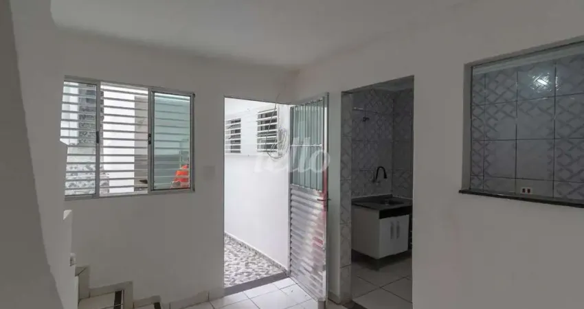 Casa com 2 quartos para alugar na Rua Izar, --, Bosque da Saúde, São Paulo