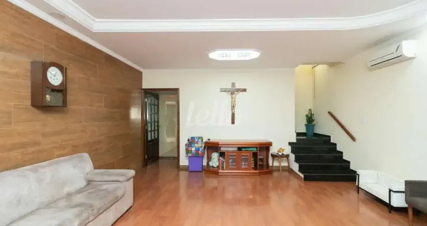 Casa com 4 quartos à venda na Rua Ilhota, 49, Vila Carrão, São Paulo
