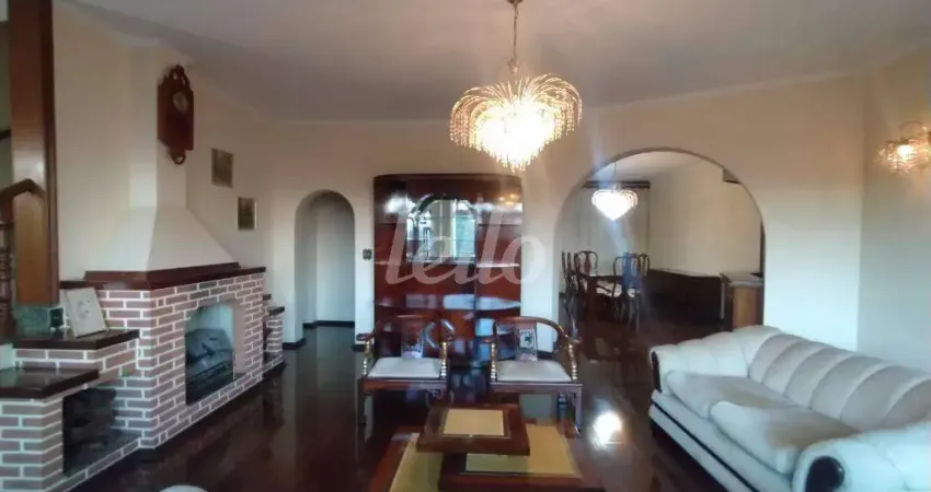 Casa comercial com 5 salas à venda na Rua Almir de Carvalho, 234, Vila Albertina, São Paulo