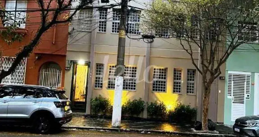 Casa comercial com 16 salas à venda na Rua Napoleão de Barros, 462, Vila Clementino, São Paulo