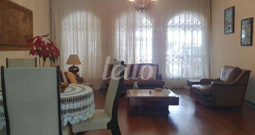 Casa com 4 quartos à venda na Rua Campo Largo, 390, Vila Bertioga, São Paulo