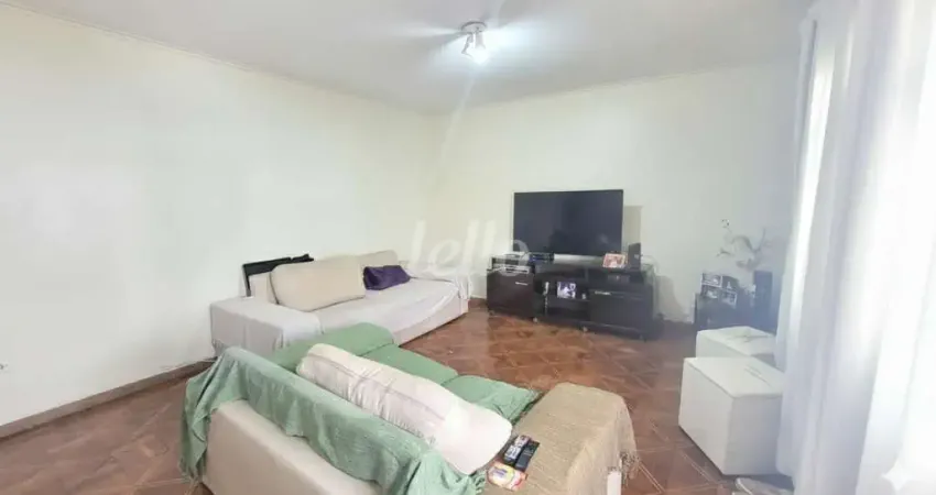 Casa comercial com 3 salas à venda na Rua Moacir de Almeida, 53, Água Rasa, São Paulo