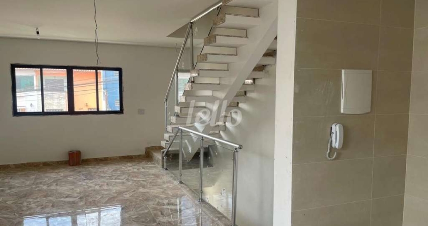Casa com 2 quartos à venda na Rua Coimbra, 137, Vila Pires, Santo André