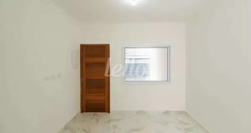 Casa com 3 quartos à venda na Rua Dárcio de Almeida, 32, Água Fria, São Paulo