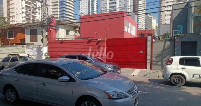 Prédio com 4 salas à venda na Rua Jaceru, 110, Vila Gertrudes, São Paulo