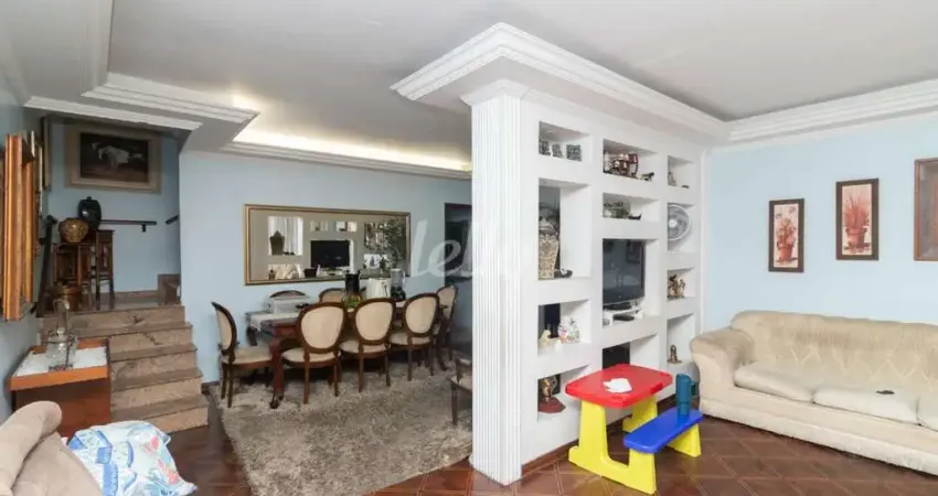 Casa com 6 quartos à venda na Rua Ribeirão Branco, 421, Vila Bertioga, São Paulo
