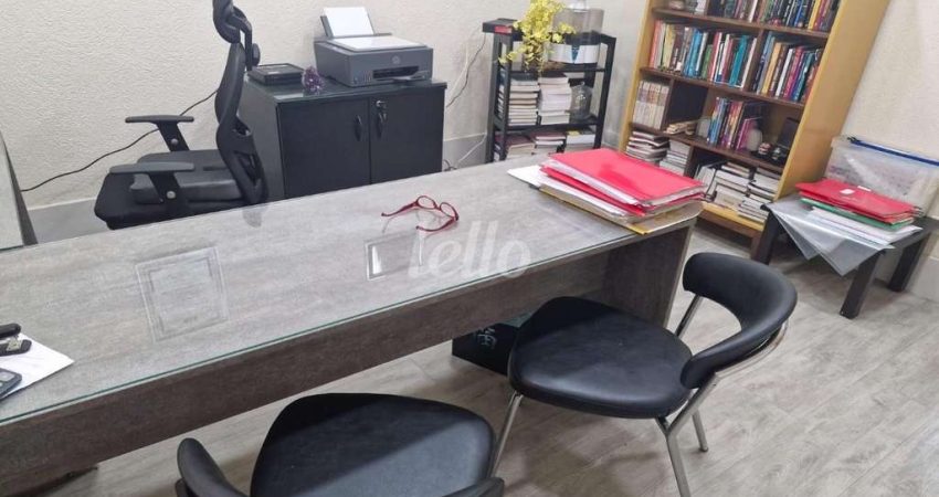Casa comercial com 1 sala à venda na Rua Serra do Japi, 538, Vila Gomes Cardim, São Paulo