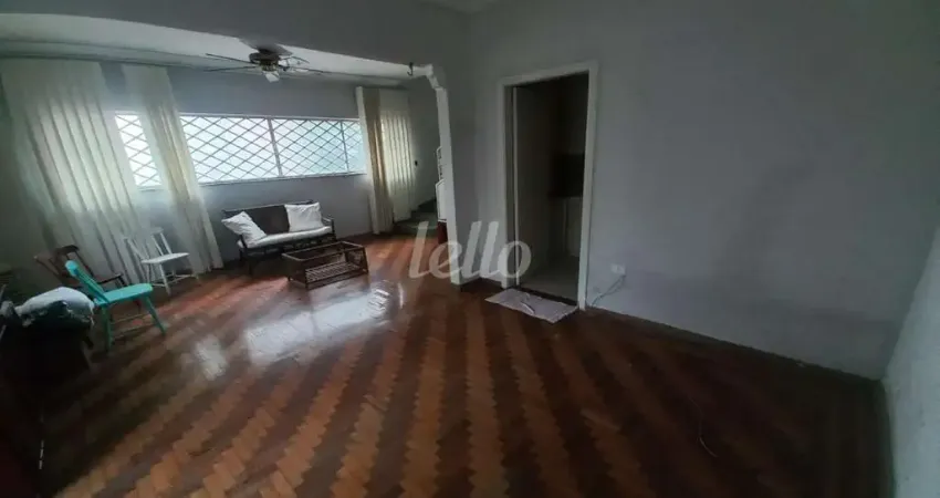 Casa com 2 quartos à venda na Rua Backer, 40, Cambuci, São Paulo