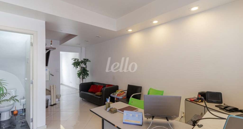 Casa comercial com 1 sala à venda na Rua Maria Ortiz, 256, Campestre, Santo André