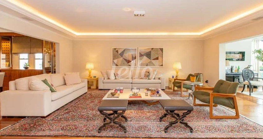 Apartamento com 3 quartos à venda na Avenida Sabiá, 540, Indianópolis, São Paulo