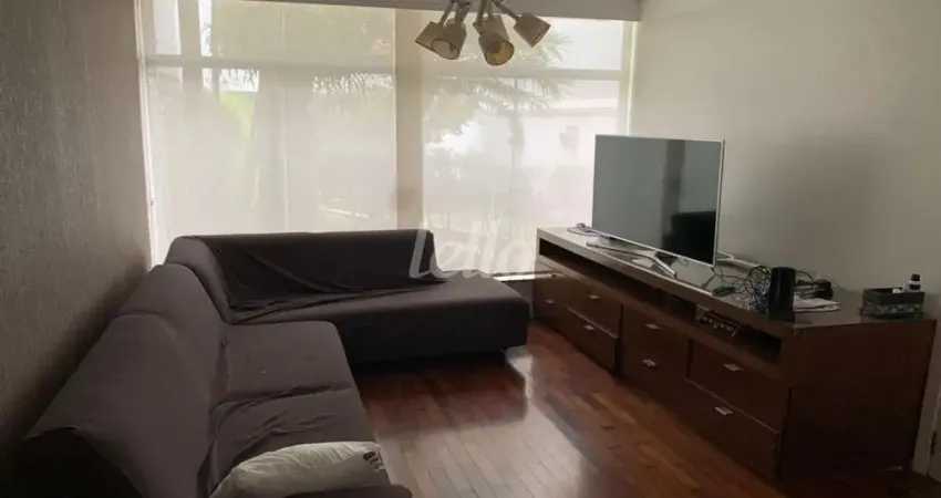 Casa com 4 quartos à venda na Rua Jaboticabal, 297, Vila Bertioga, São Paulo