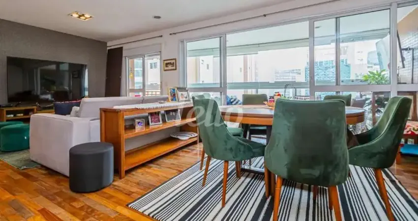 Apartamento com 3 quartos à venda na Rua Helena, 151, Vila Olímpia, São Paulo