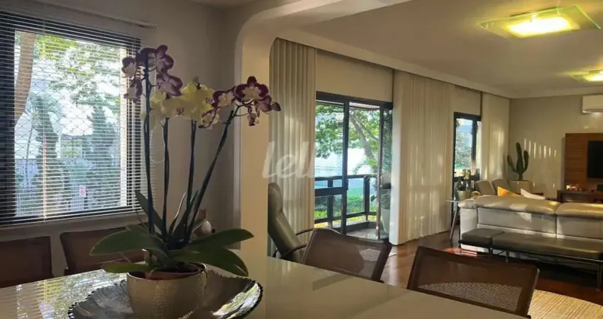 Apartamento com 4 quartos à venda na Rua Dona Januária, 125, Vila Regente Feijó, São Paulo