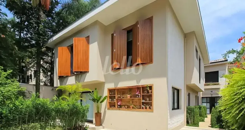 Casa com 3 quartos à venda na Rua Alemanha, 806, Jardim Europa, São Paulo