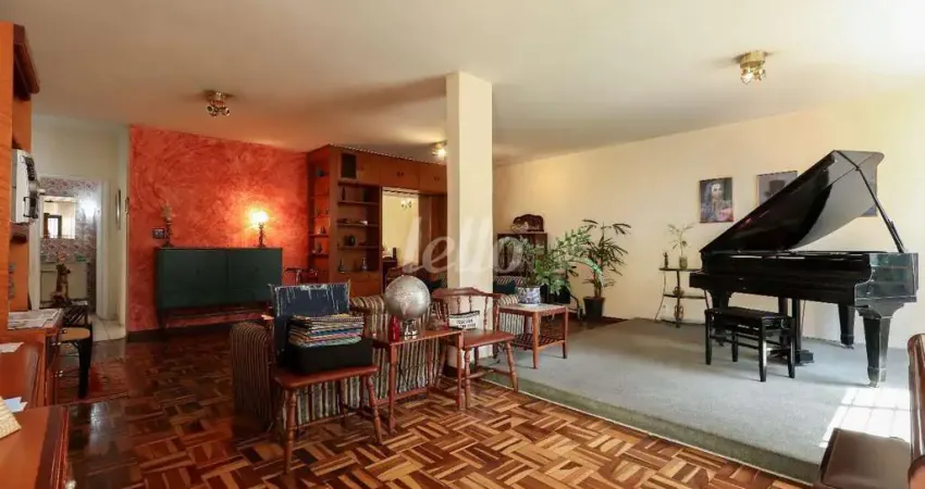 Casa com 5 quartos à venda na Rua Cristóvão Pereira, 1958, Campo Belo, São Paulo