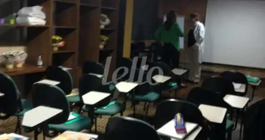 Casa comercial com 14 salas à venda na Rua Catalão, 72, Sumaré, São Paulo