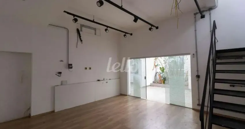 Prédio com 10 salas à venda na Rua Raposo Tavares, 116, Jardim das Acacias, São Paulo