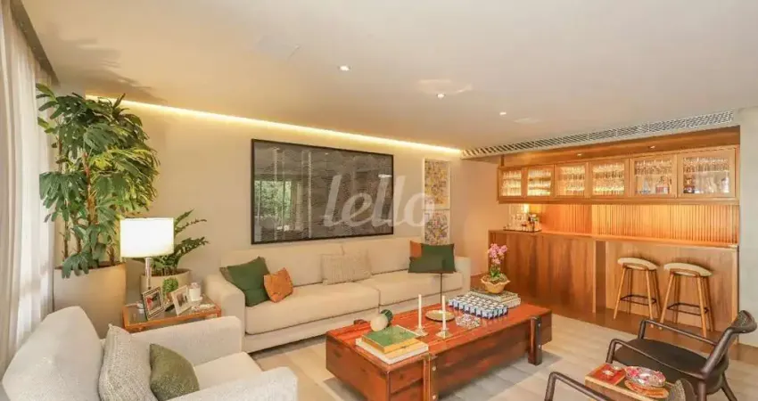 Casa em condomínio fechado com 4 quartos à venda na Rua Luiz Galhanone, 57, Jardim Viana, São Paulo