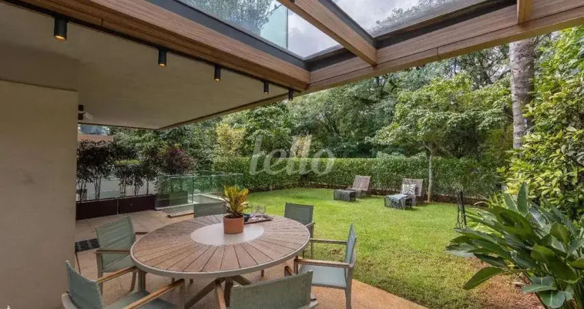 Casa em condomínio fechado com 3 quartos à venda na Avenida Professor Fonseca Rodrigues, 1704, Alto de Pinheiros, São Paulo